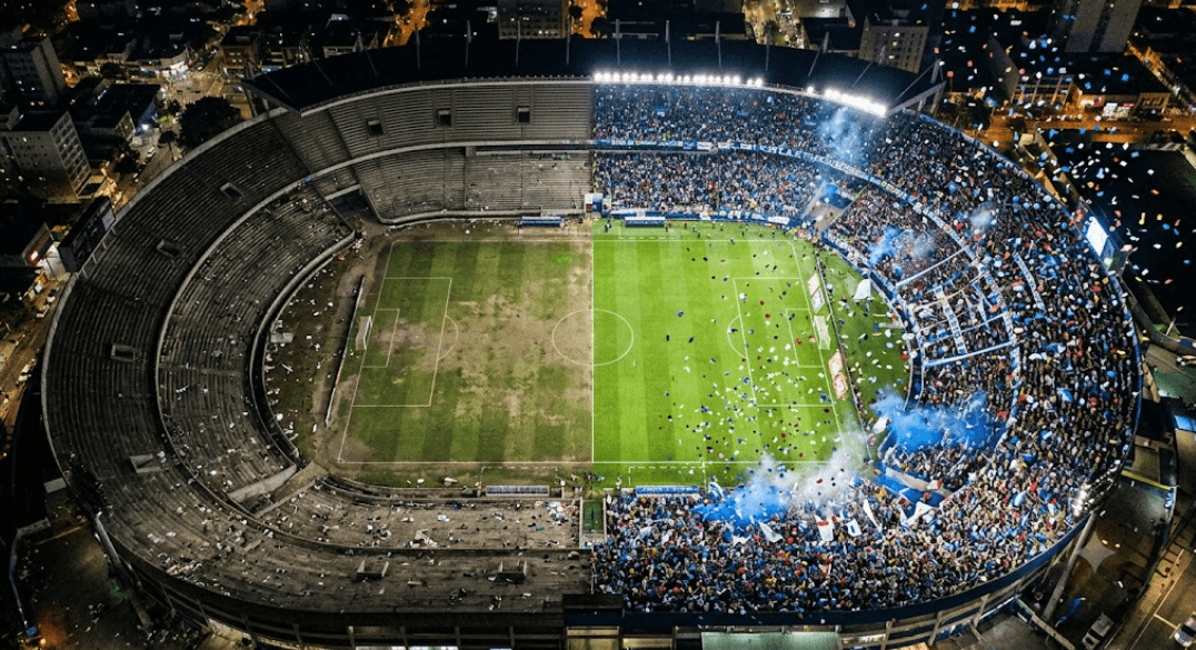 Os 4 erros invisíveis que destroem o planejamento de clubes da Segunda Divisão